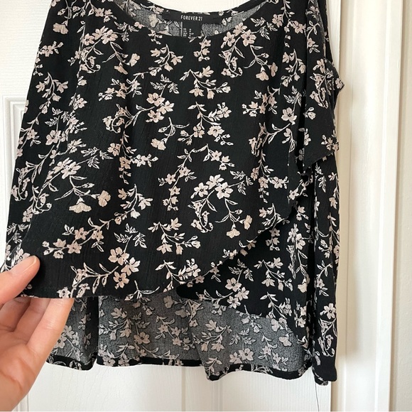 Forever 21 Flowy Cropped Floral Tank Top - Picture 4 of 4